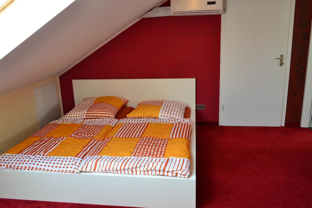 Loft Apartments Pulheim Værelse billede